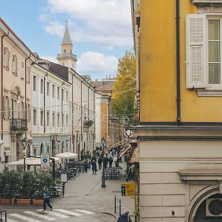 Hurban Anastasio 12 Terrace Park Daire