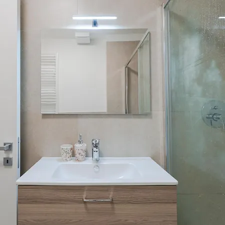 Hurban Anastasio 12 Terrace Park * Trieste