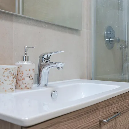 Hurban Anastasio 12 Terrace Park Daire *