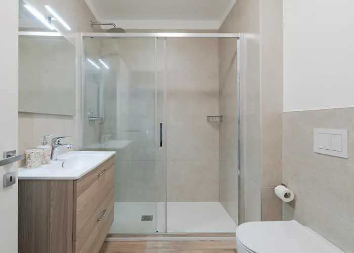 Hurban Anastasio 12 Terrace Park